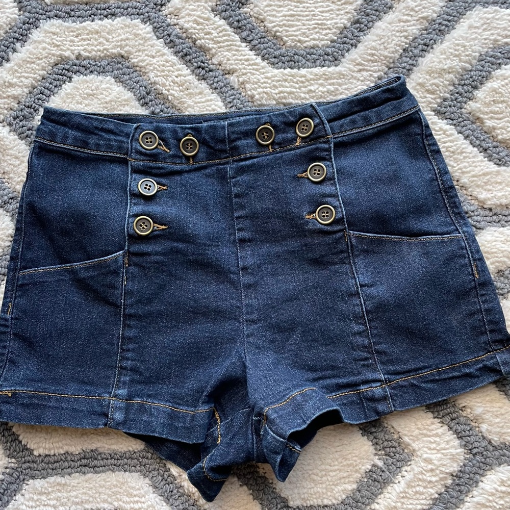 New without tags ModCloth denim shorts